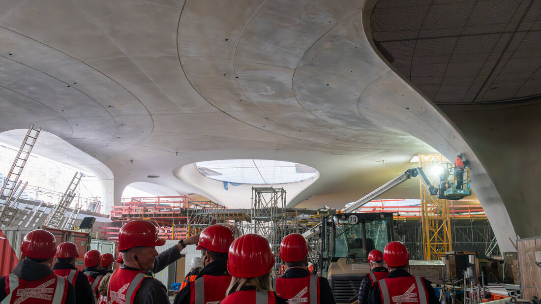 Besichtigung der Baustellen für den unterirdischen Hauptbahnhof in Stuttgart