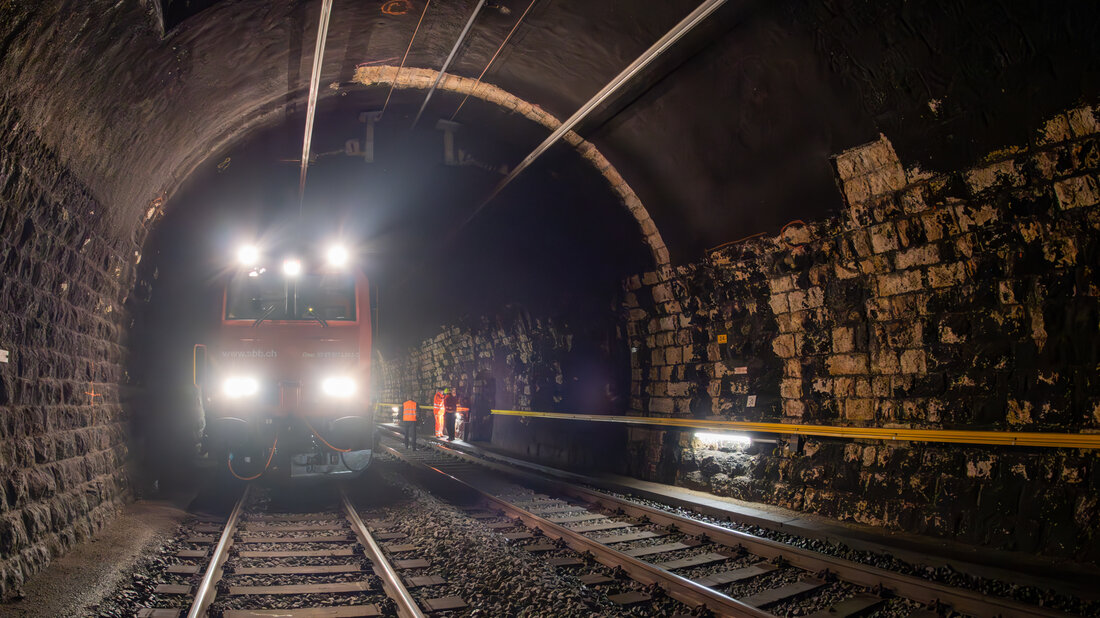 Begehung eines Bahntunnels