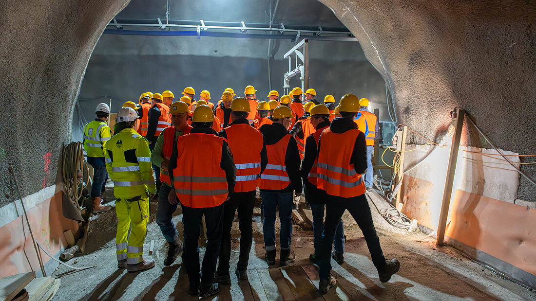 Übergang zur Fahrröhre 