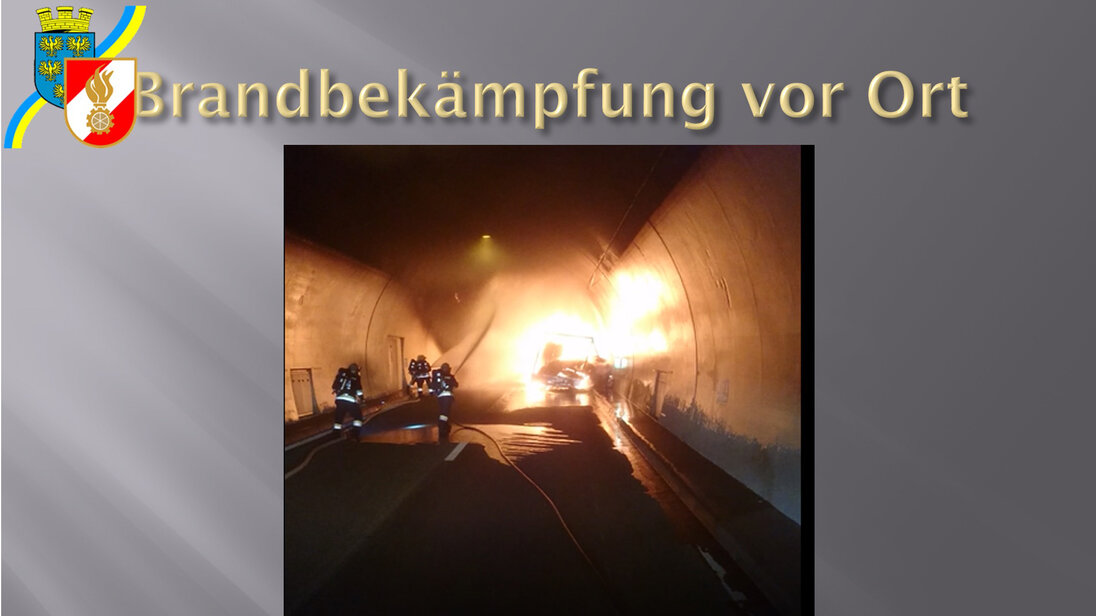 Image d’une intervention prise par la caméra d’un téléphone portable lors d’un incendie survenu dans un tunnel