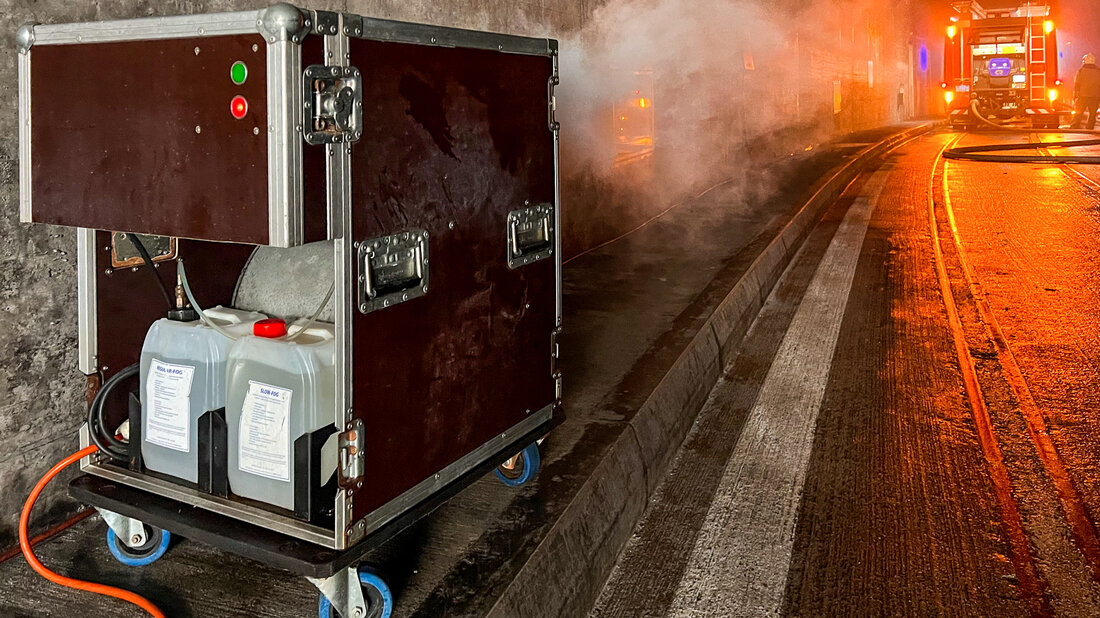Smoke machine in a flight case